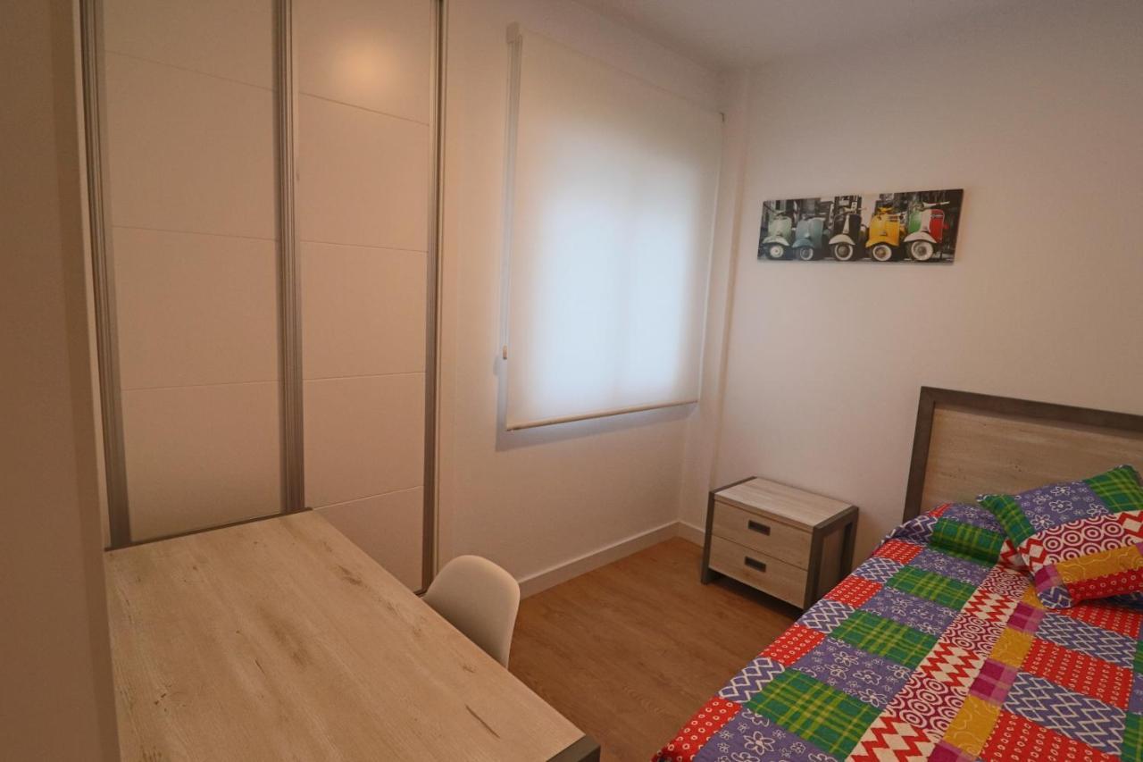 Poeta 2 Bedroom Apartment Fuengirola Extérieur photo